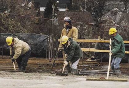 Find of cement work: what disadvantages?